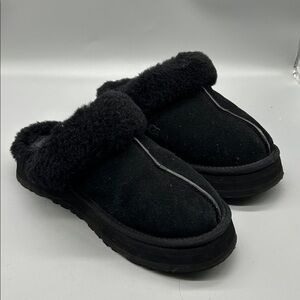 UGG Black Shearling-Lined Slip-On Women’s Slippers, Size 10